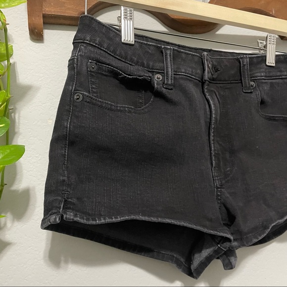 AEO Hi Rise Shortie Black Denim Shorts - Picture 4 of 6